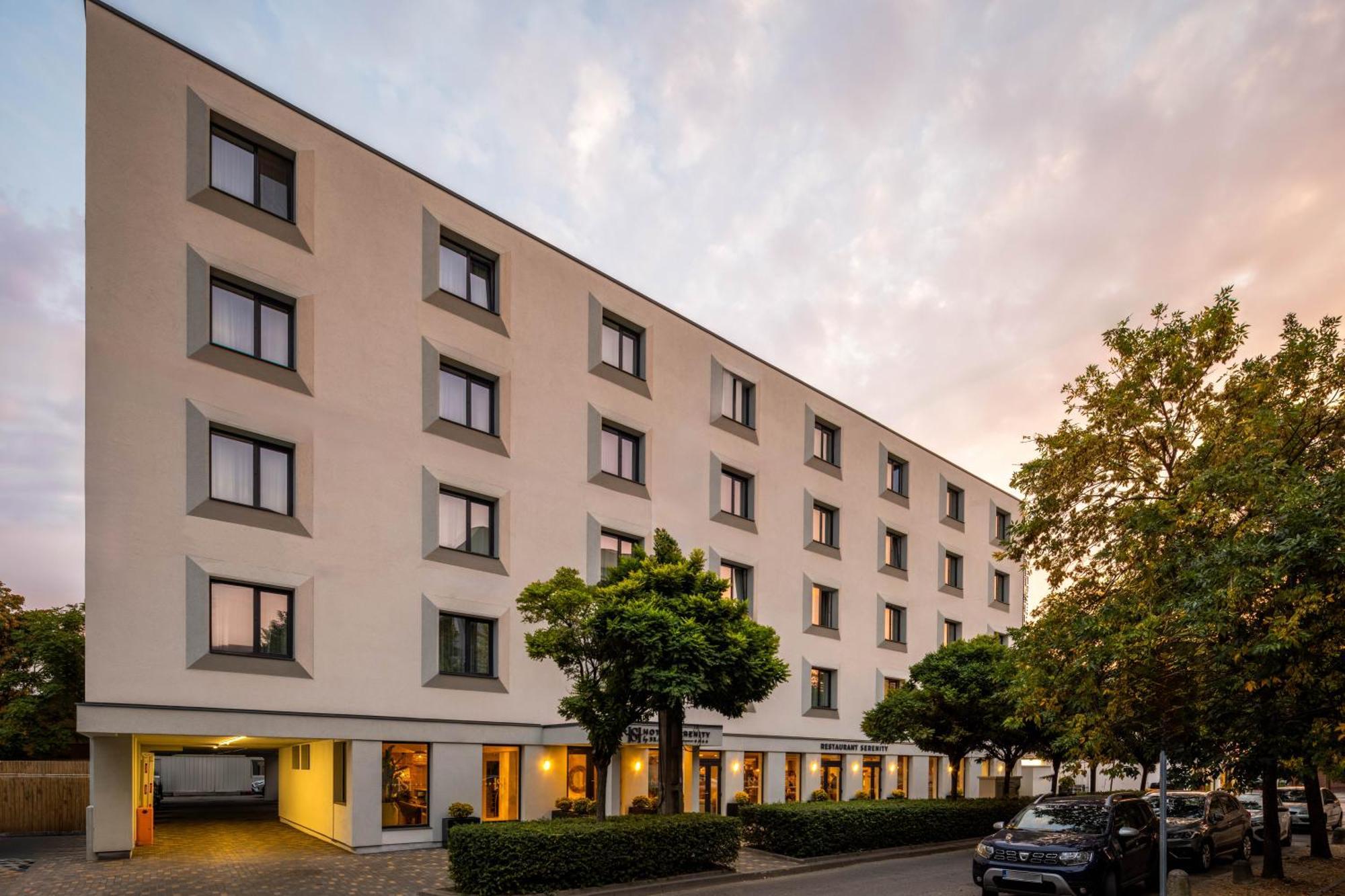 Hotel Serenity Τιμισοάρα Εξωτερικό φωτογραφία