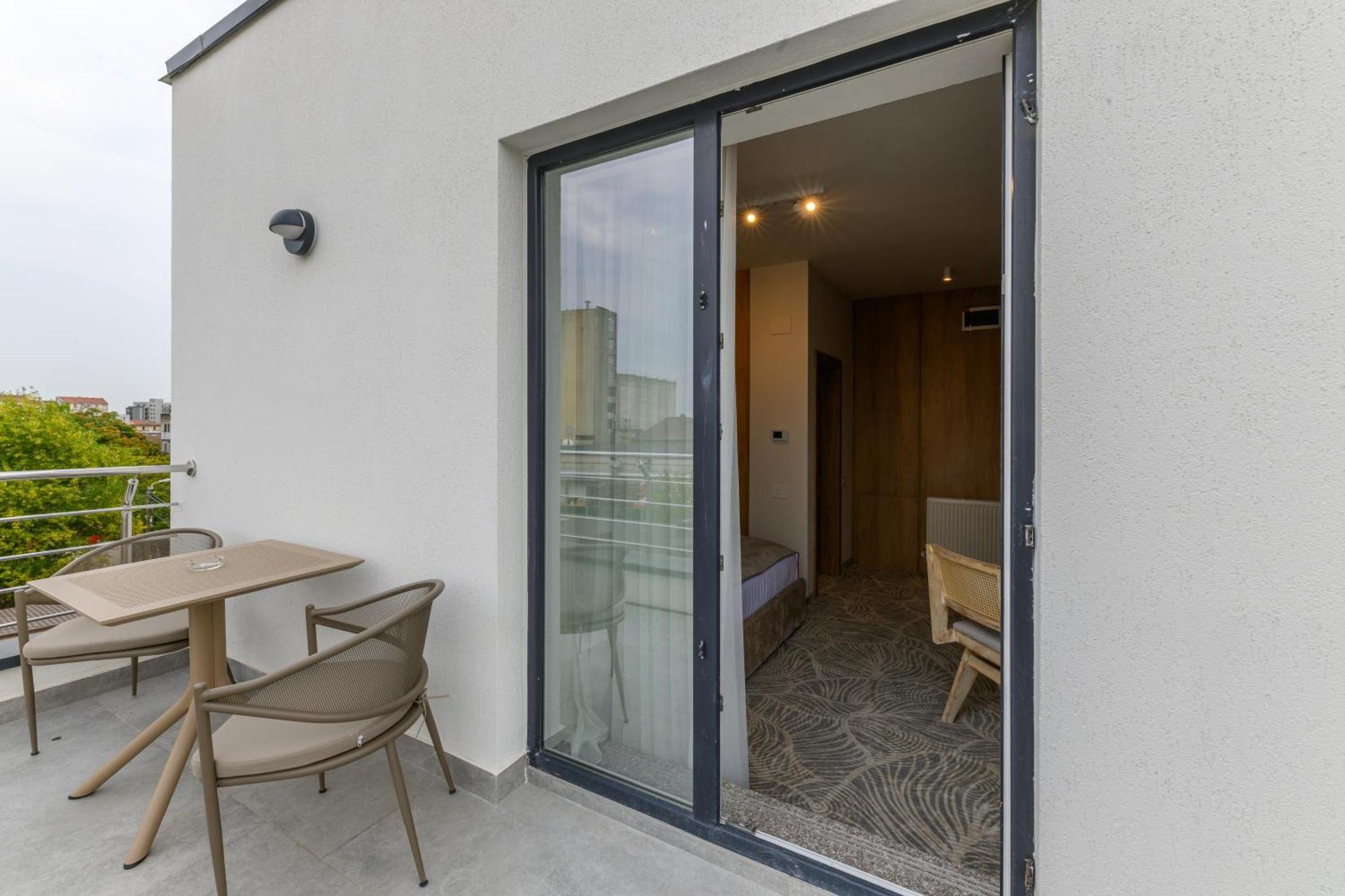 Hotel Serenity Τιμισοάρα Εξωτερικό φωτογραφία