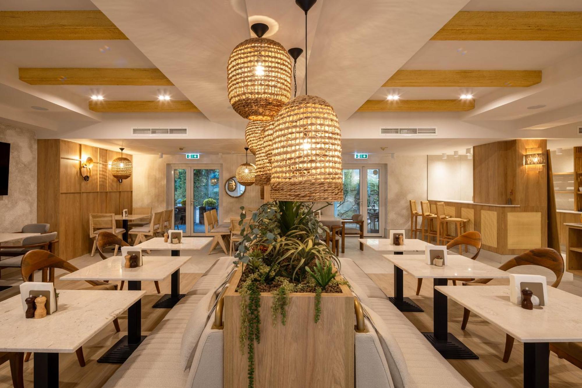 Hotel Serenity Τιμισοάρα Εξωτερικό φωτογραφία