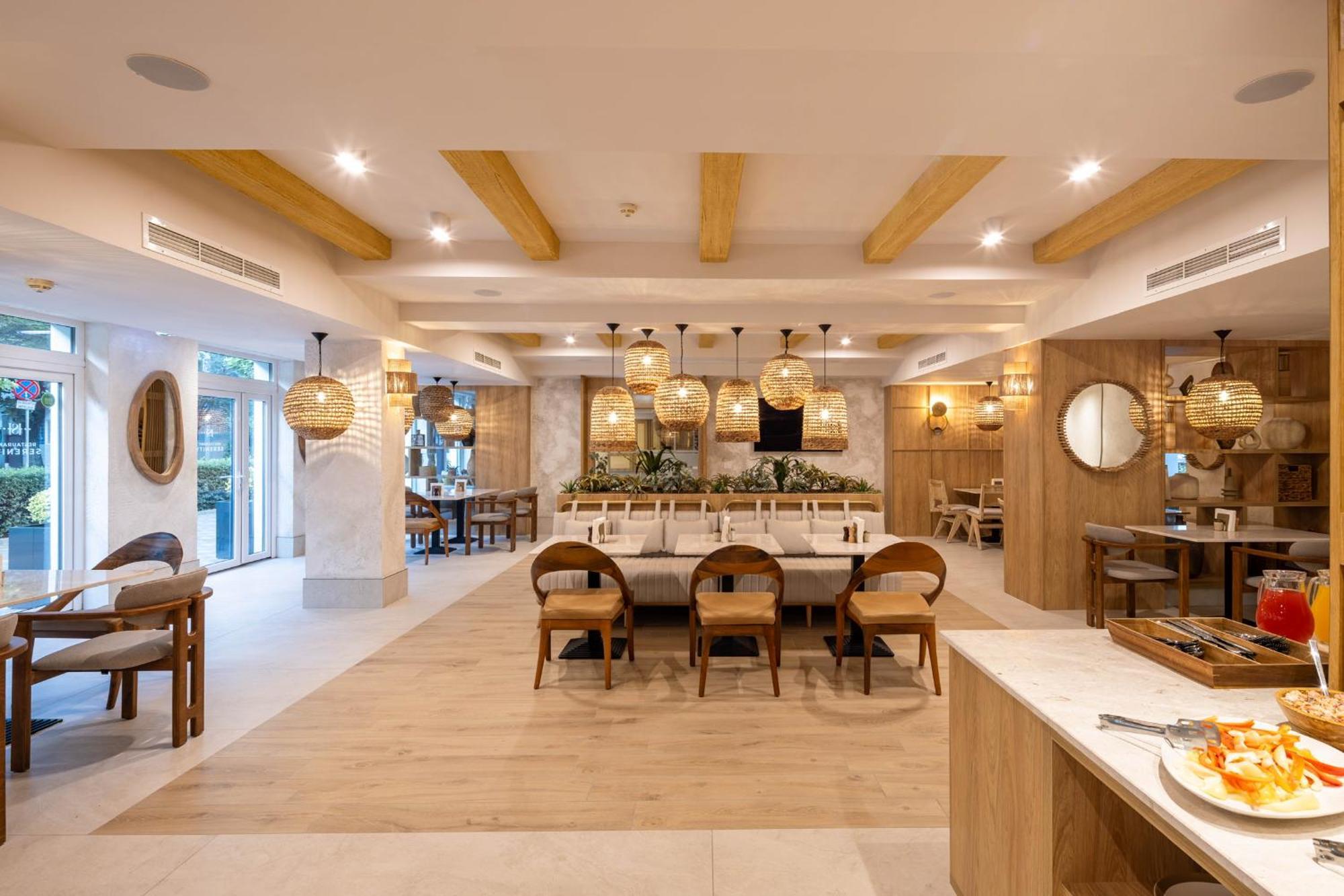 Hotel Serenity Τιμισοάρα Εξωτερικό φωτογραφία